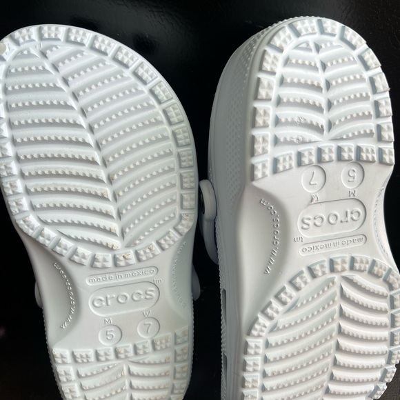 Baby Blu Crocs - Picture 3 of 3